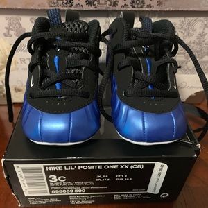 Baby sneakers! -Nike